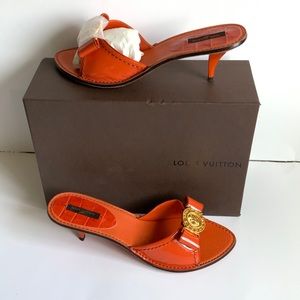 LOUIS VUITTON SLIDES